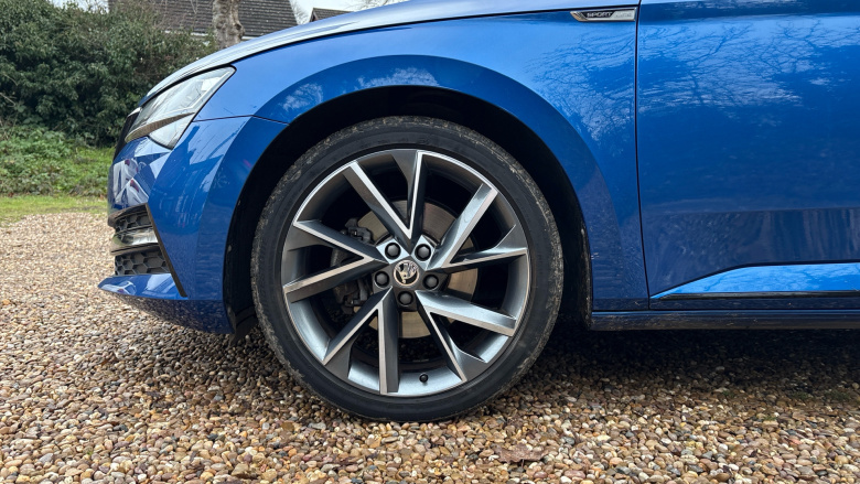 Skoda Superb 1.5 TSI Sport Line Plus 5dr DSG Petrol Estate